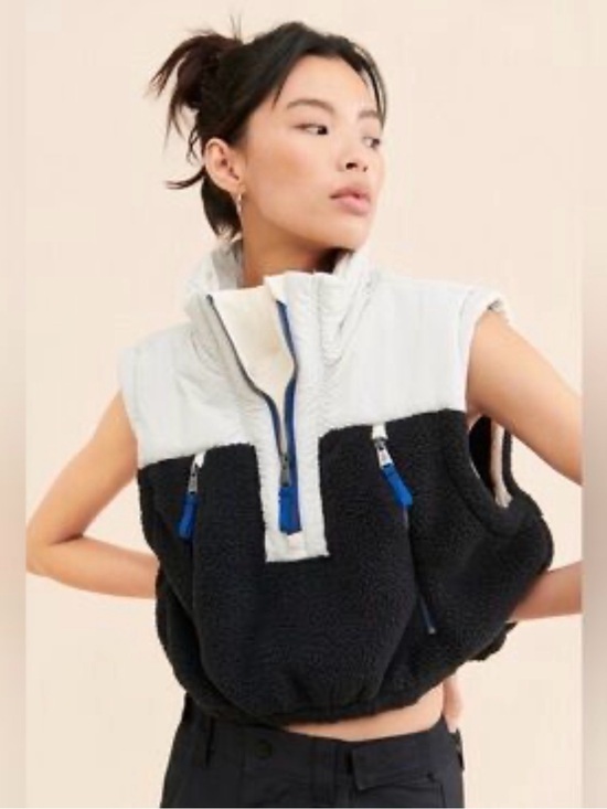 Free People Jackets & Blazers - Colorblock Sherpa Vest - Black and Cream